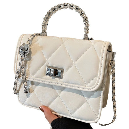 Sac messenger pour femme avec chaîne décorative