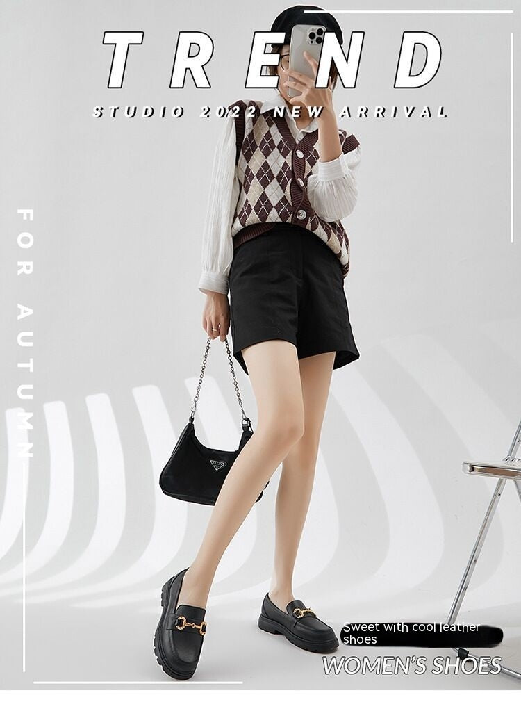 Chaussures Plateformes Rétro à Bout Rond & Boutons Dorés