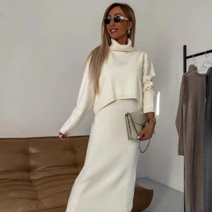 Ensemble deux-pièces en maille, style élégant et décontracté.