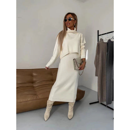 Ensemble deux-pièces en maille, style élégant et décontracté.